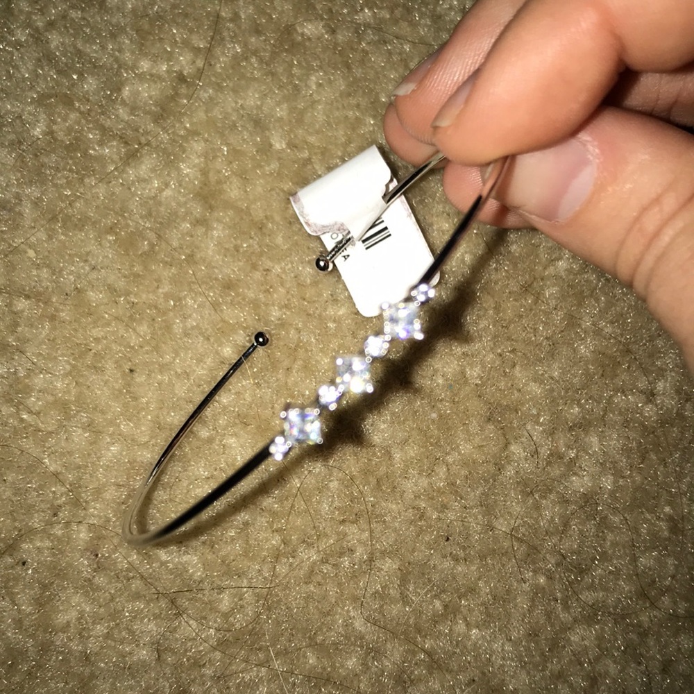 Silver accent bracelet